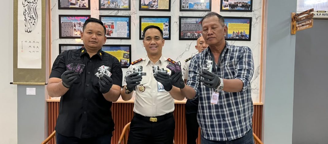 Dengan Sigap Petugas Rutan Jakarta Pusat Tangkap Penyelundup Diduga Barang Terlarang jenis ETOMIDATE